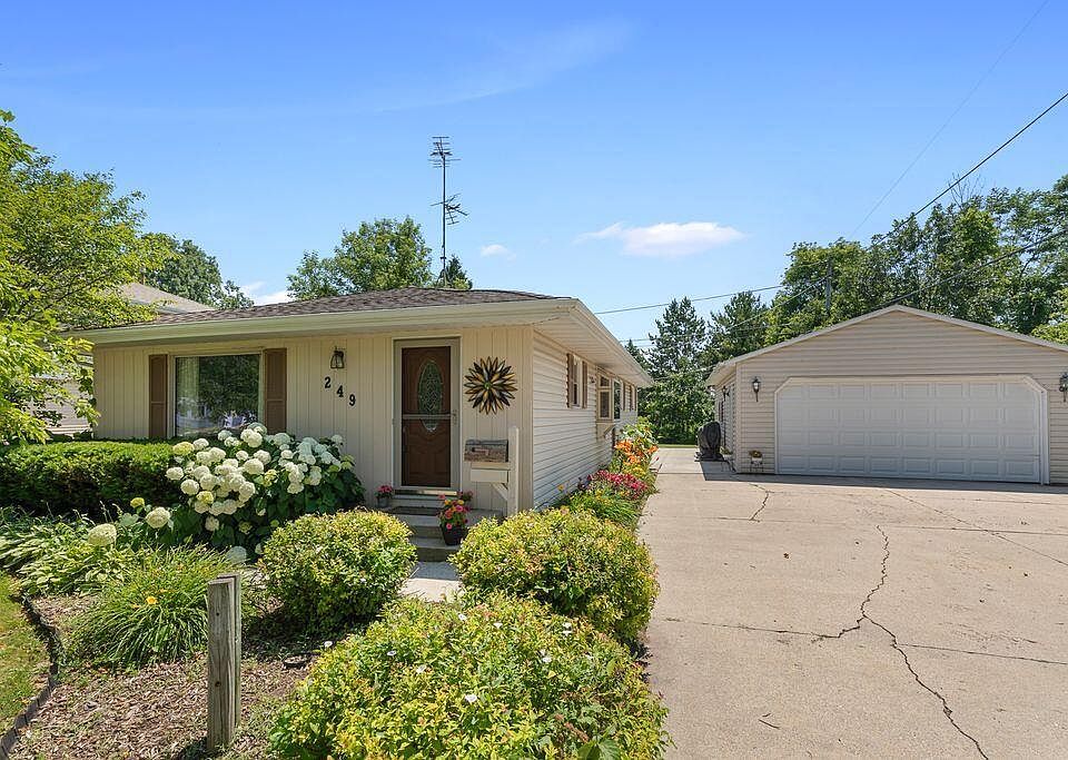 1st image of 249 Shelly DRIVE