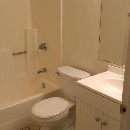 5th image of 6157 E Glencove St APT 3