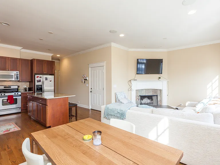 2730 N Lincoln Ave #4 — Photo 6