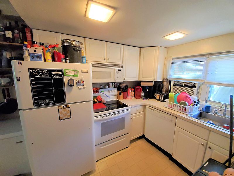 3rd image of 24 TENENDAHO Lane