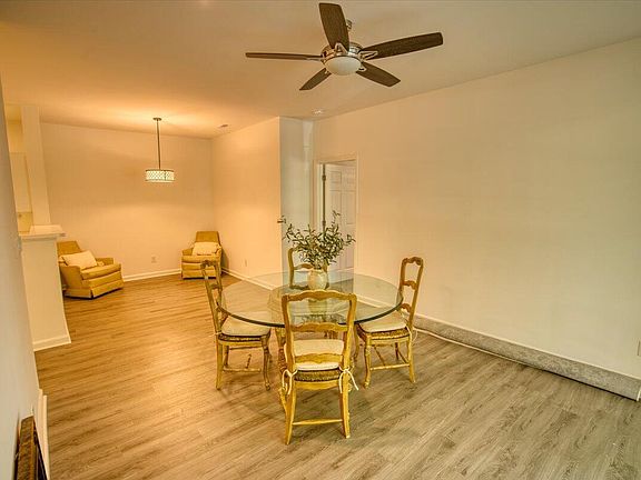 5th image of 1600 Long Grove Dr Unit 1313