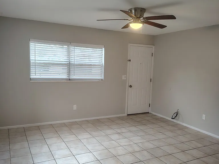 5301 E 18th Ave #B — Photo 5