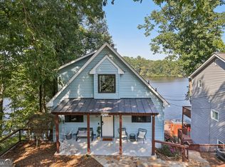 8470 Lake Dr, Snellville, GA 30039