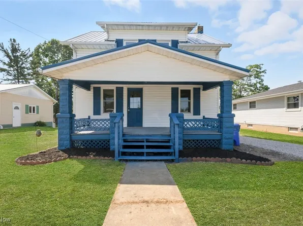 236 N Plum St, Gnadenhutten, OH 44629