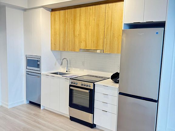 4th image of 9751 Markham Rd #512
