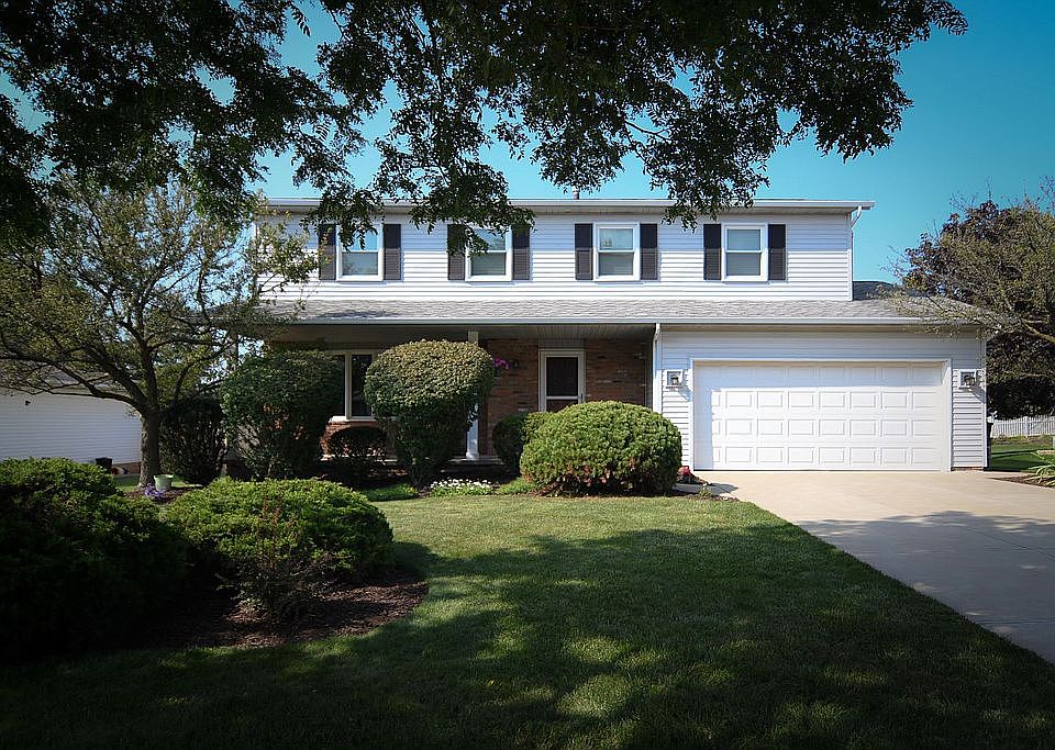 1st image of 3920 Clearwater Dr