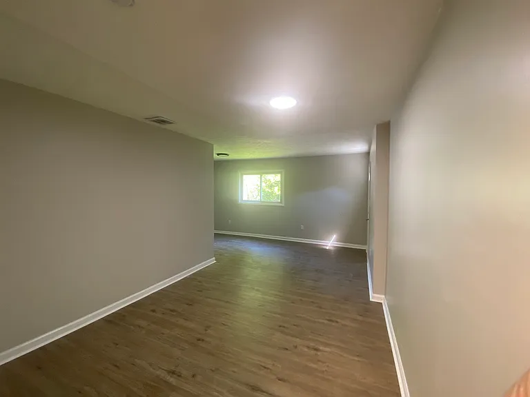12202 Lena Ave — Photo 3