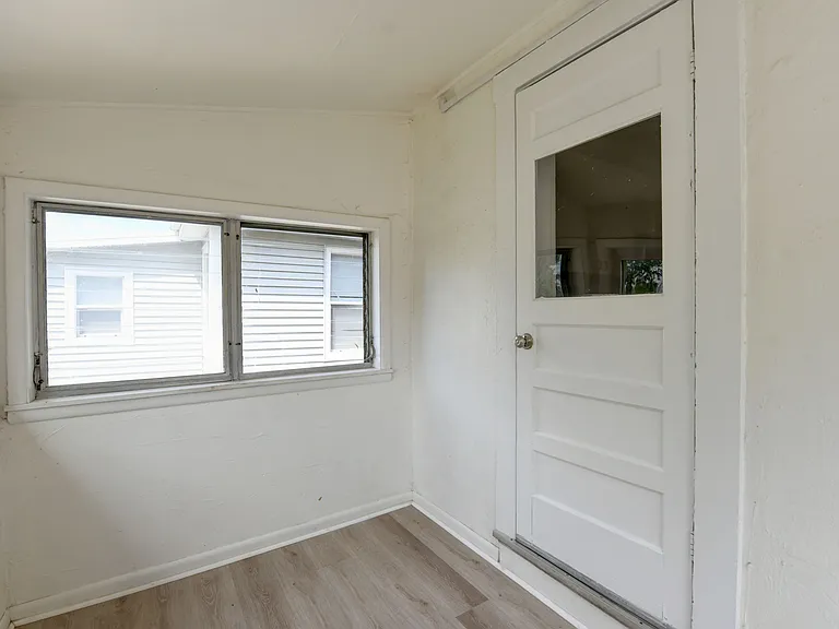 787 E 3rd Ave #1/2 — Photo 20