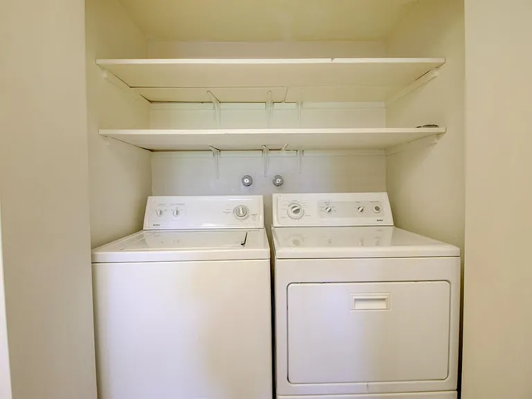 22 Lakeview Ct — Photo 15
