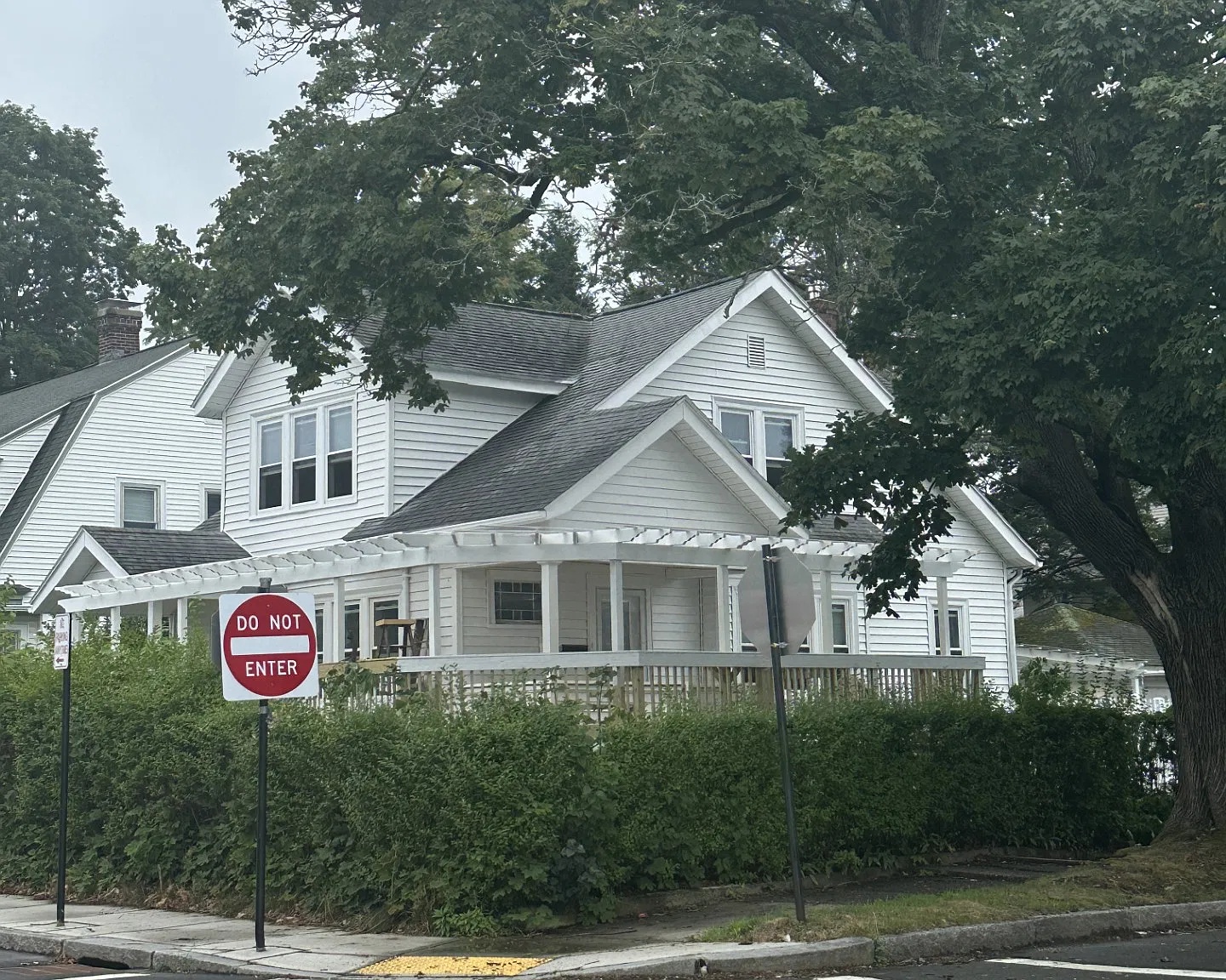 5 bed, 1.5 bath, 2500 sqft, $800 — Photo 1