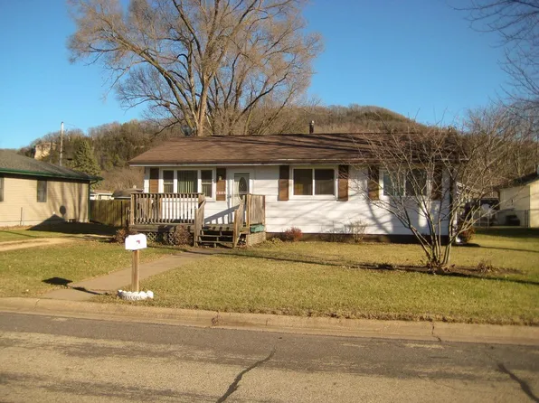 316 South Buchanan Street, Prairie Du Chien, WI 53821