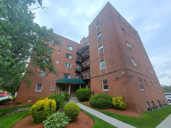 210 Woodcliff Avenue image 1 of 11
