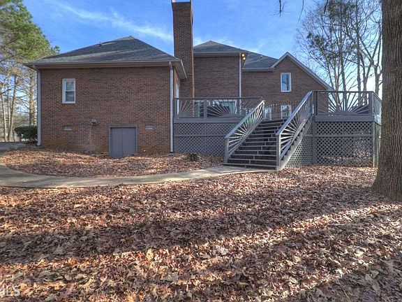 5th image of 103 Blackheath Way