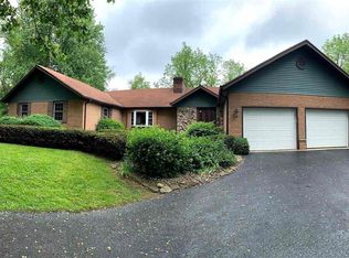 7842 College Corner Rd, Centerville, IN 47330