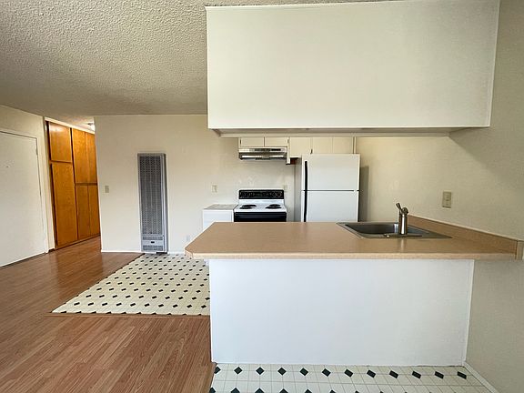 5th image of 29 Alabama St APT C