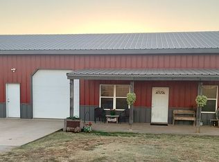 8223 Lake Rd, Ponca City, OK 74604