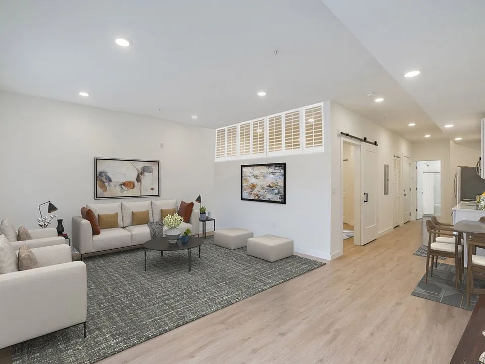 834 N Broad St #3
