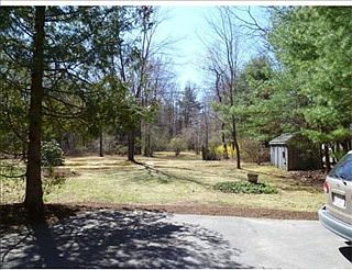2nd image of 16 Shaker Ln