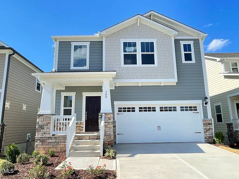 700 Sage Oak Ln — Photo 1