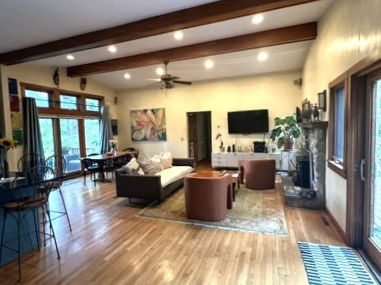 44 Lynn Ave — Photo 3