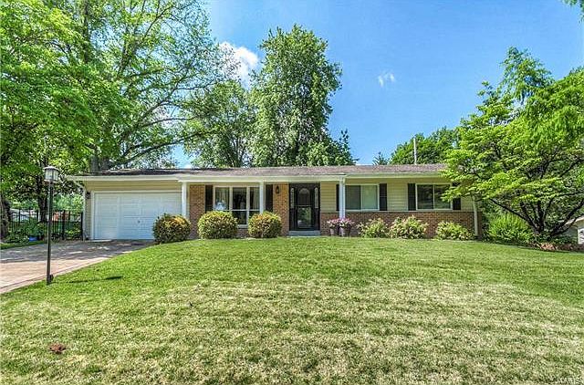 12708 Markaire Dr, Saint Louis, MO 63146 | Zillow