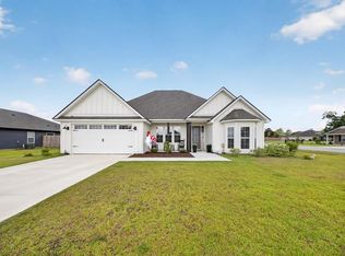 1013 Kenleigh Ln, Hahira, GA 31632