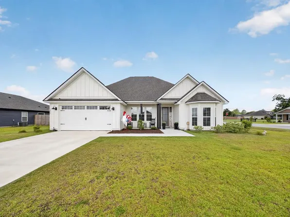 1013 Kenleigh Ln, Hahira, GA 31632