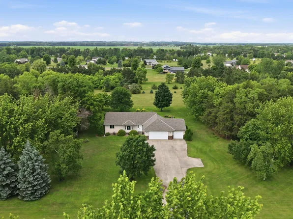 1850 49th St SE, Saint Cloud, MN 56304