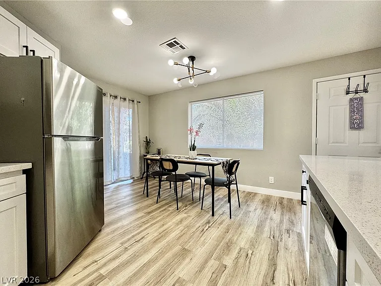 5181 Pioneer Ave #102 — Photo 30