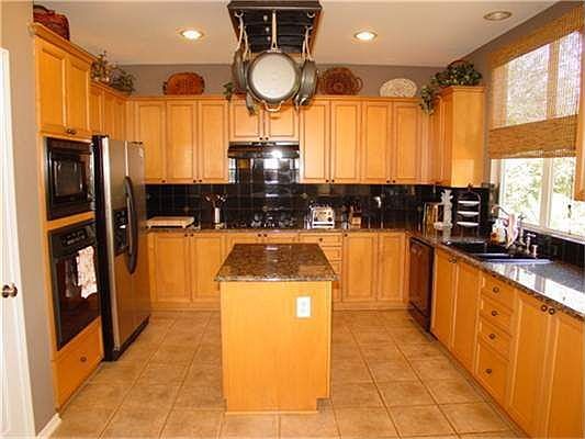 3rd image of 3414 Crosby Lndg