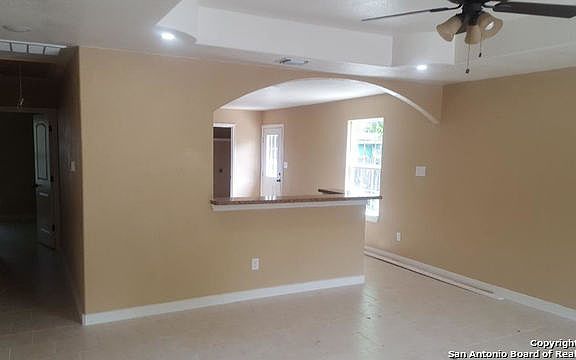 5th image of 1405 Chalmers Ave