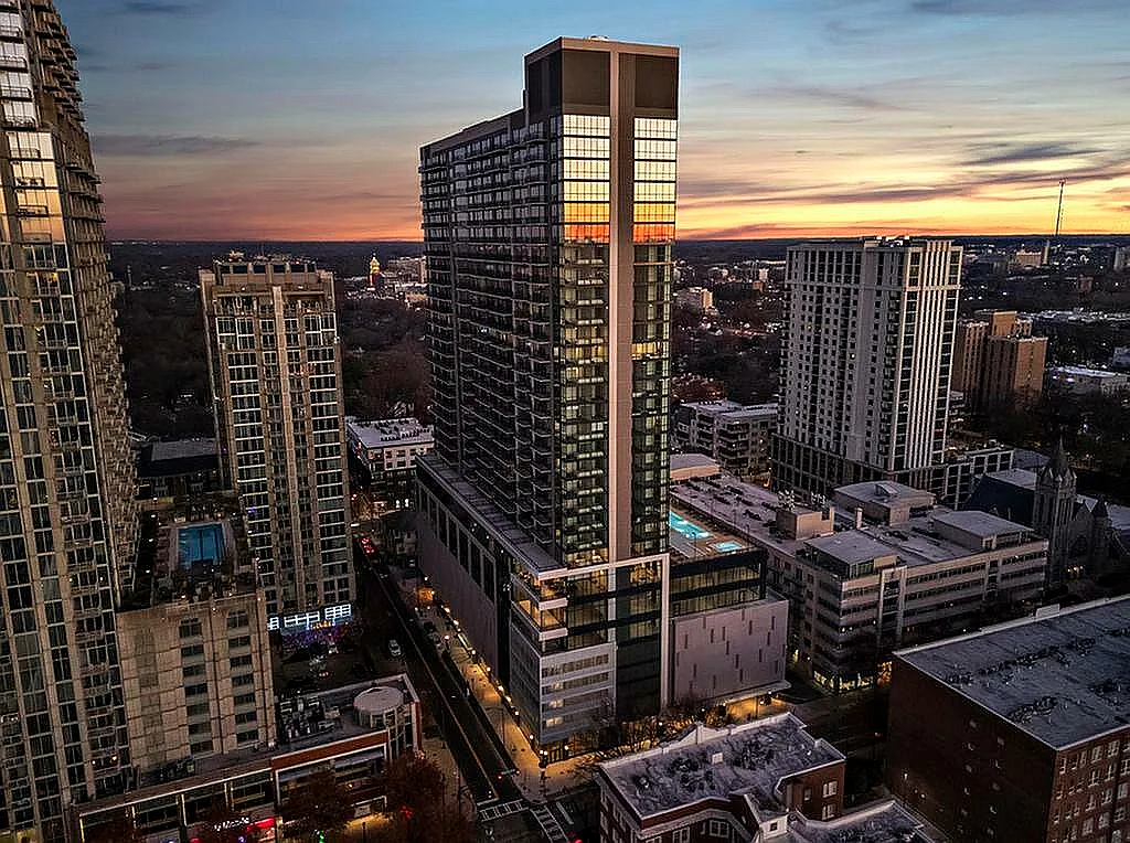 Society Atlanta — Photo 2