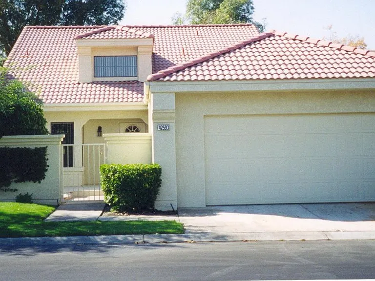 42593 Liolios Dr — Photo 1