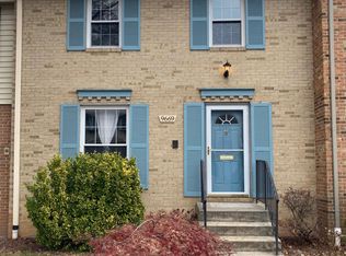 9669 Lindenbrook St, Fairfax, VA 22031
