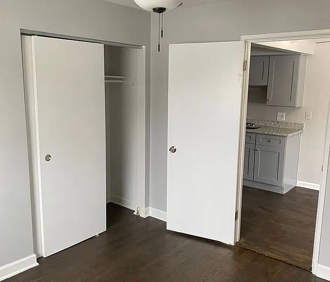 8706 S Troy Ave #2D — Photo 7