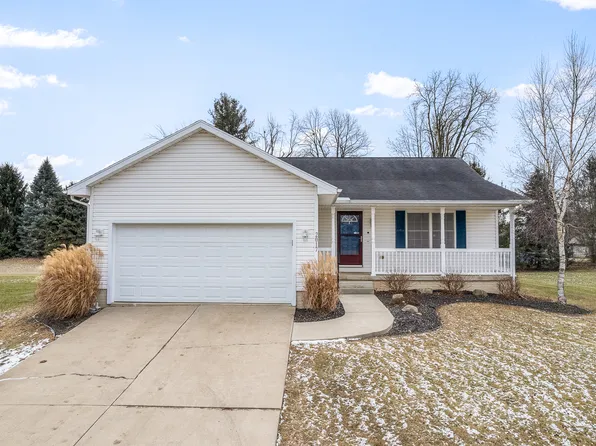 2017 Green Acres Rd, Adrian, MI 49221