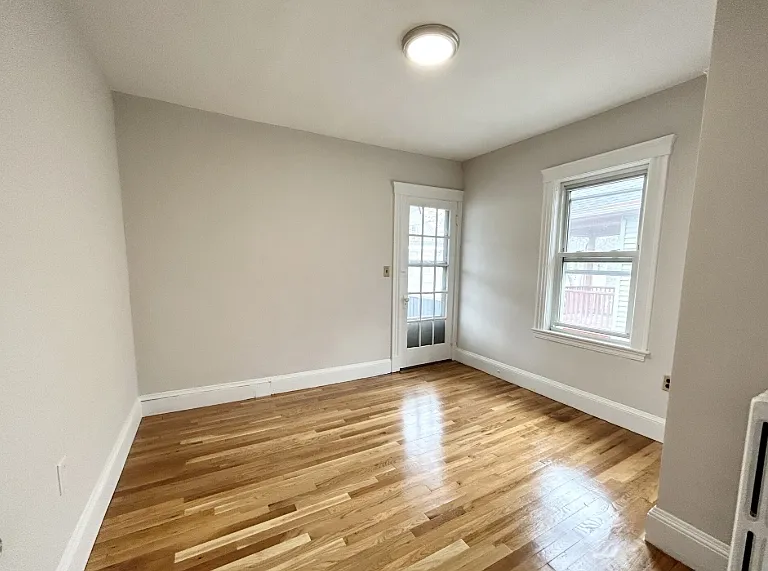 120-122 Hillside St #2 — Photo 6