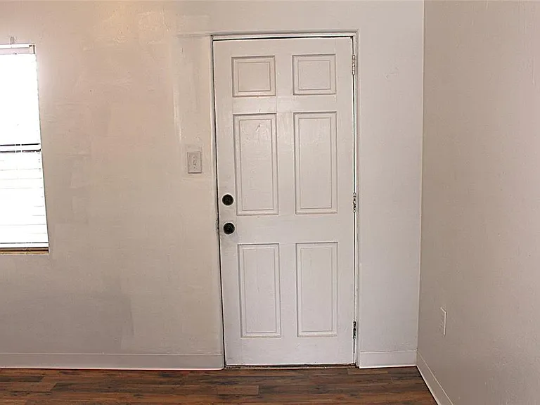 520 Hacienda Ct — Photo 4