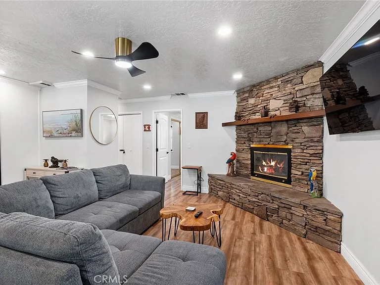 531 Santa Barbara Ave — Photo 6