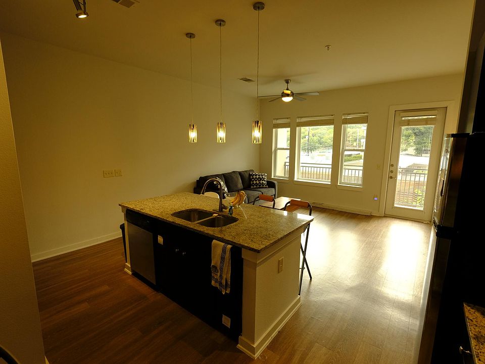 OPEN Kitch with view of the balcony