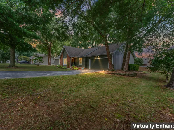 8206 Oakmont Drive, Nixa, MO 65714