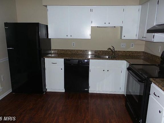 4th image of 2869 Burgundy Pl