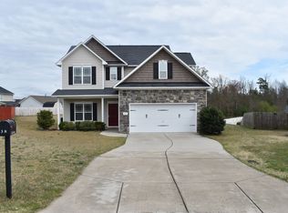 38 Hanson Ct, Bunnlevel, NC 28323
