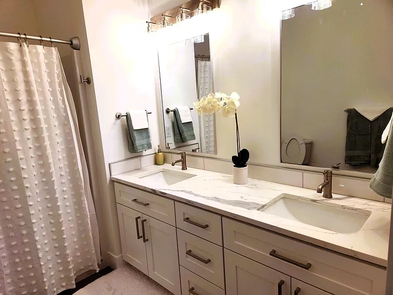 4328 E Longfellow Ave — Photo 43