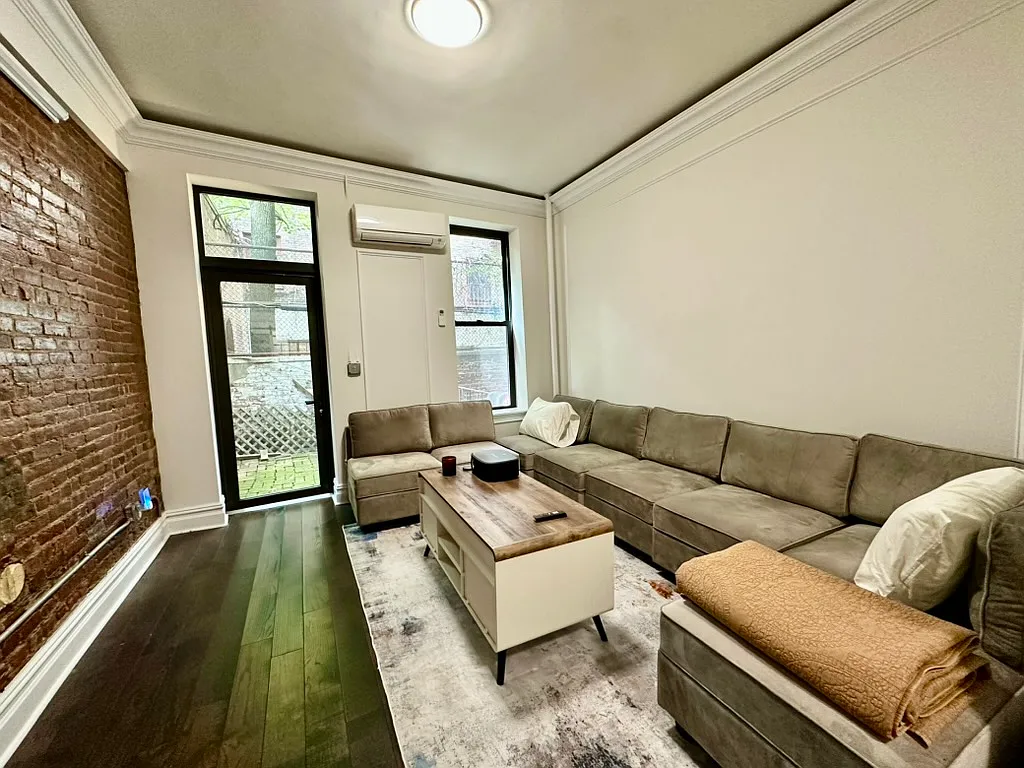 226 West 4th Street — Photo 4