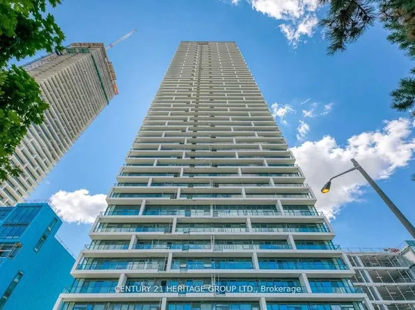 898 Portage Pkwy #4210, Vaughan, ON L4K 4Z4