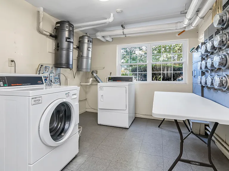 35 Fernview Ave #5 — Photo 21