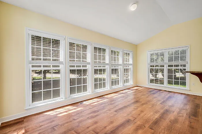 6307 Culbreth Ct — Photo 22
