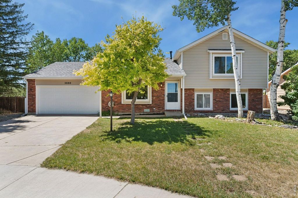 2880 Katie Dr