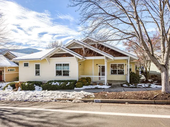 809 N Mountain Ave, Ashland, OR 97520